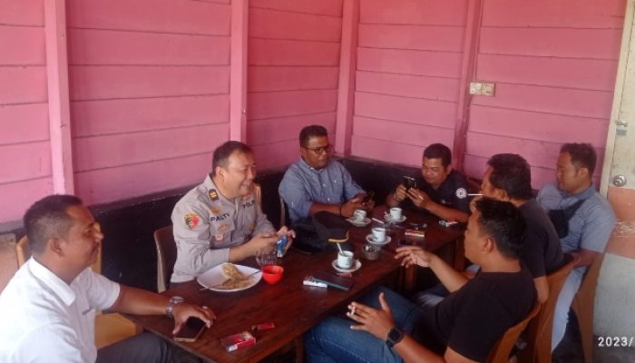 Kapolsek Daik Lingga Gelar Coffe Morning dengan Wartawan
