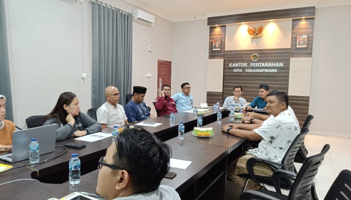 Bahas Sengketa Tanah, BPSK Berkunjung ke BPN Tanjungpinang