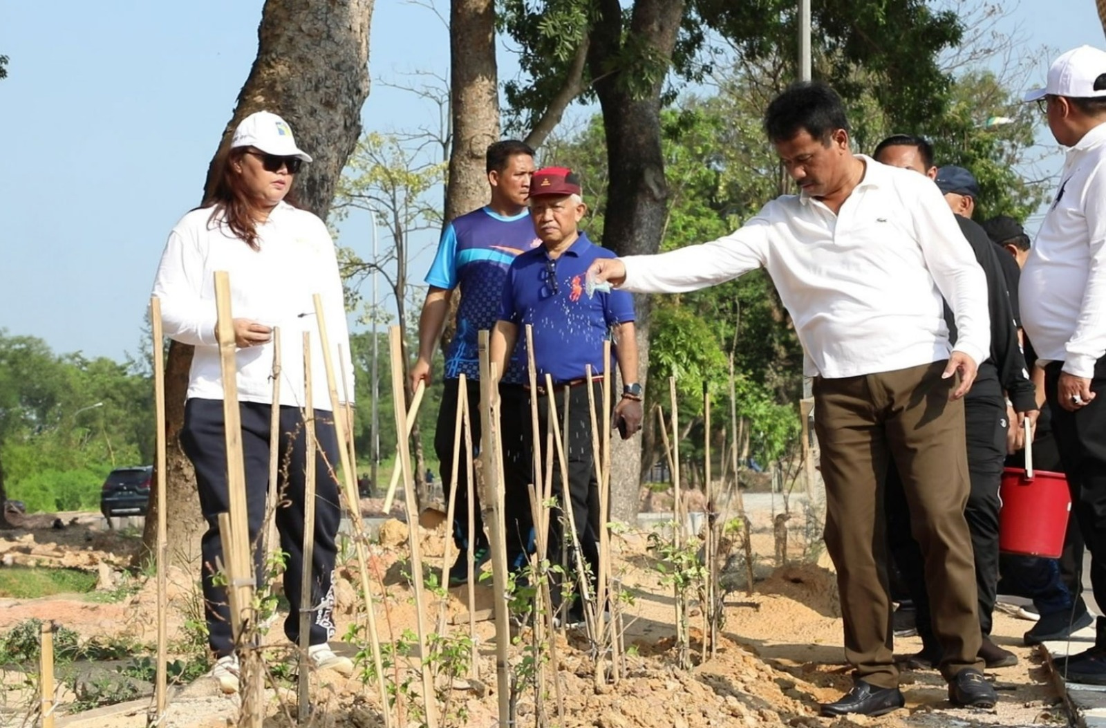 Bp Batam Tanam Pohon Jati Mas Sepanjang Km Delta Kepri