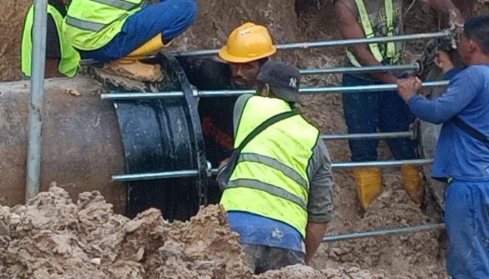 Penyambungan Pipa Depan Kongkow Telah Selesai, Air Akan Kembali Normal Secara Bertahap