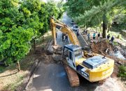 Quick Response BP Batam Lakukan Penanganan pada Jalan Amblas Gajah Mada – Tiban, Masyarakat Dihimbau Tetap Berhati-hati