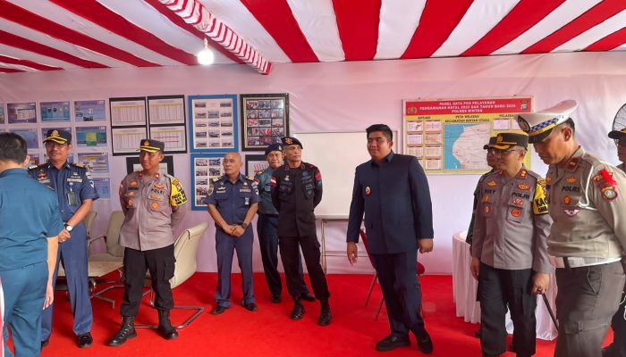 Minta Petugas Tetap Humanis, Kapolres dan Bupati Bintan Cek Kesiapan Pos Pengamanan Nataru