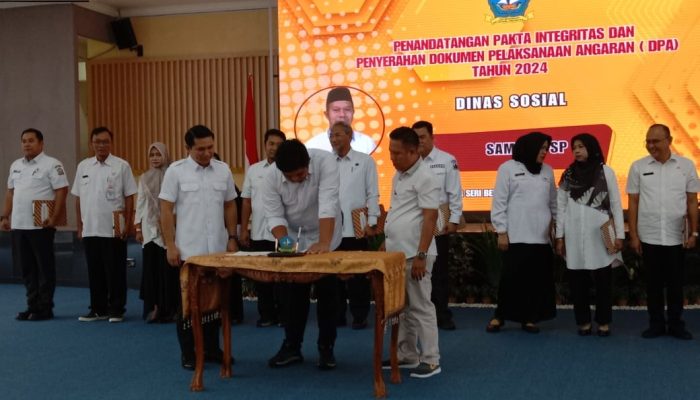 Usai Serahkan DPA, Bupati Roby Sebut Anggaran Beasiswa Ditambah di Tahun Ini