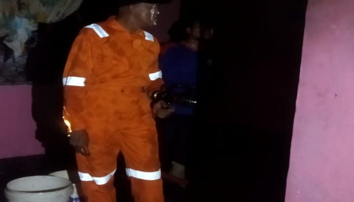 Warga Jalan Kasturi Tanjungpinang Heboh, Rumah Warga Terbakar