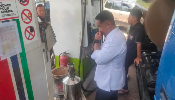 Terima Keluhan Warga, Disdagin Tanjungpinang Periksa Pompa Ukur BBM SPBU Batu 8