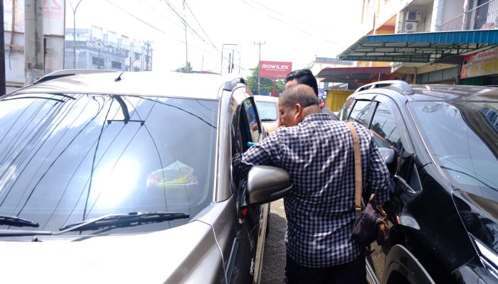 Pelaku Pencurian Pecah Kaca Mobil di Tanjungpinang Bawa Kabur Uang Rp200 Juta