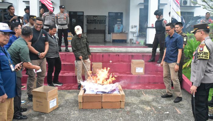 Sehari Sebelum Pemilihan, 1.027 Surat Suara Sudah Dimusnahkan KPU Bintan