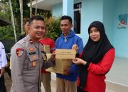 Petugas di Lima TPS Desa Bintan Buyu dapat Apresiasi dan Tali Asih dari Polri
