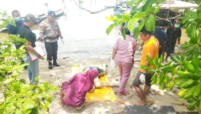 Mayat Tanpa Identitas Ditemukan di Pantai Pengudang Bintan