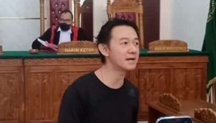 Didenda Rp5 Juta Subsider 8 Hari Kurungan, Ahuat Berjanji Tidak Mengulangi Lagi