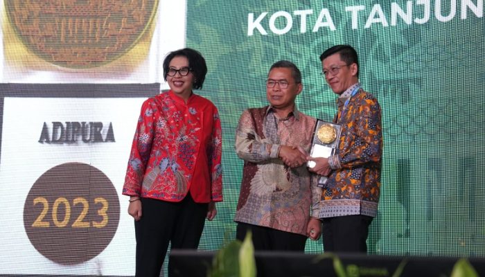 Tanjungpinang Terima Piala Anugerah Adipura dari KLHK