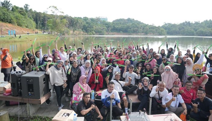 Taman Kolam Jadi Spot Favorit Baru Senam Pound Fit dan Zumba