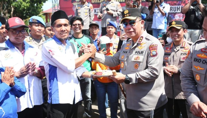 Begini Cara Kapolda Kepri Rayakan Peringatan May Day Bersama Buruh
