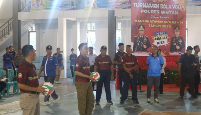 Polres Bintan Rayakan HUT Bhayangkara ke-78 dengan Turnamen Bola Voli