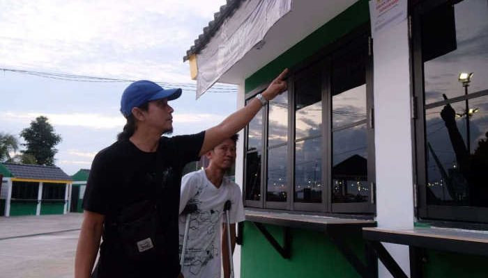 Pedagang Anjung Cahaya Keluhkan Sepi Pengunjung