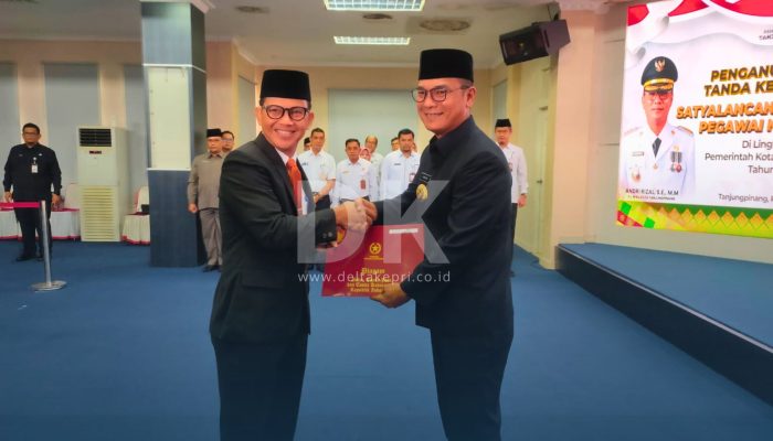 Ratusan PNS Tanjungpinang Terima Anugrah Satyalancana Karya Satya