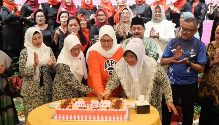 Marlin: Bidan Ujung Tombak Pemerintah dalam Membangun Kesehatan Ibu dan Anak