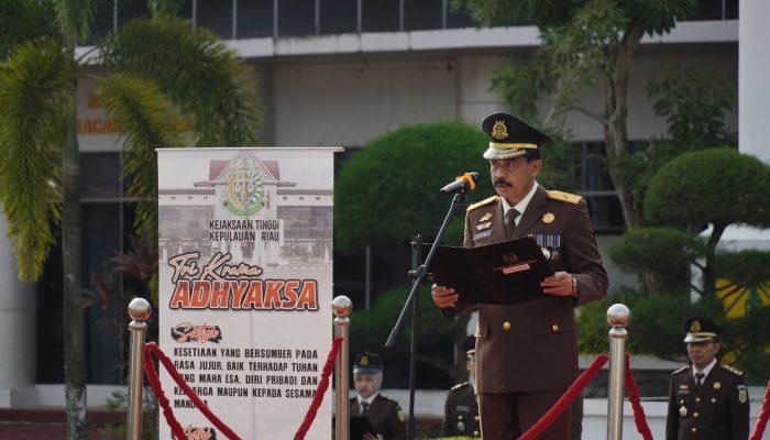 Jadi Inspektur Upacara, Wakajati Kepri Sampaikan Pesan Jaksa Agung di Hari Kemerdekaan RI ke-79