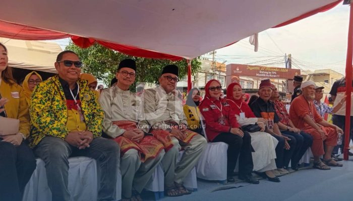Pasangan Lis- Raja Langsung Disambut Ketua KPU Setibanya di Tempat Pendaftaran