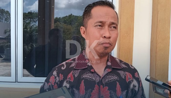 KPU Bintan: Persyaratan Paslon Roby – Deby Belum Lengkap