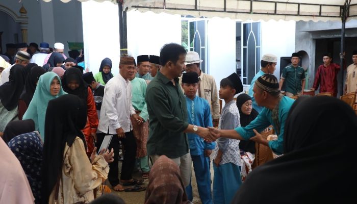 Masyarakat Lingga Antusias Sambut Kehadiran Rudi – Rafiq