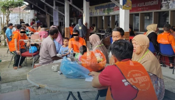 Untuk Keamanan, Mulai Hari Ini Warga Binaan Gunakan Rompi Khusus Ketika Dikunjungi