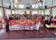 Jemaat Puji Program Minggu Kasih Polri Karena Dikunjungi Jajaran Polsek Binut