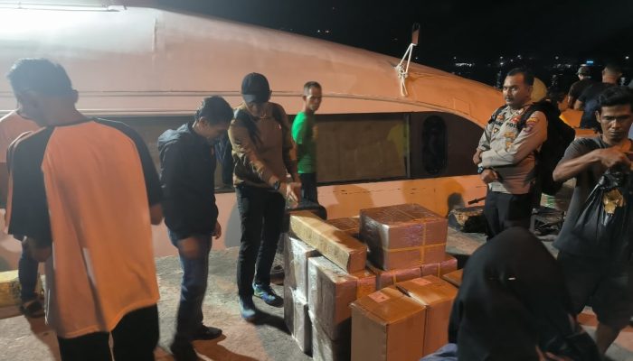 Kapolres Pastikan Distribusi Logistik ke Gudang Logistik KPU Anambas Aman