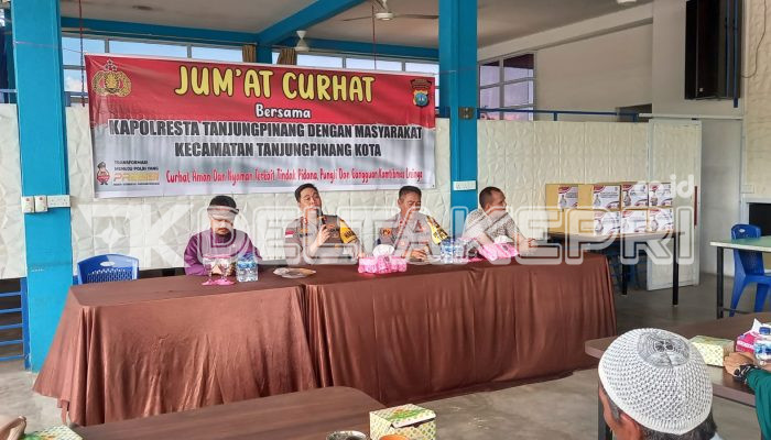 Warga Sei Ladi Ungkapkan Keluhan di Jum’at Curhat, Wakapolresta: Kita Tindak Lanjuti