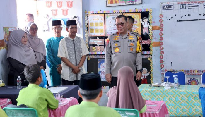 133 Siswa SD Islam Terpadu Al-Kautsar dapat Makan Bergizi Gratis dari Polda Kepri