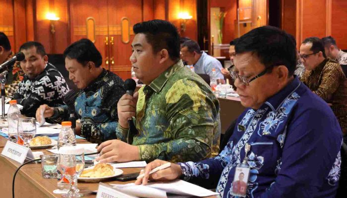 Rakor Bersama Kementerian ATR/BPN, Bupati Roby Paparkan RDTR WP Bandar Seri Bentan dan Kawasan Wisata Pantai Trikora