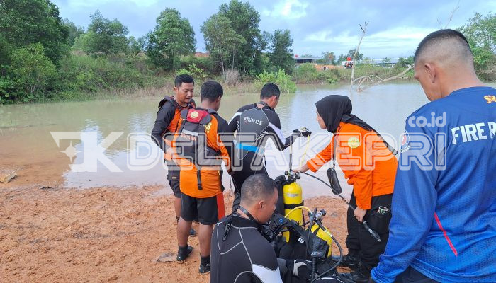 Seorang Anak Laki-laki Tenggelam di Bekas Galian Tambang