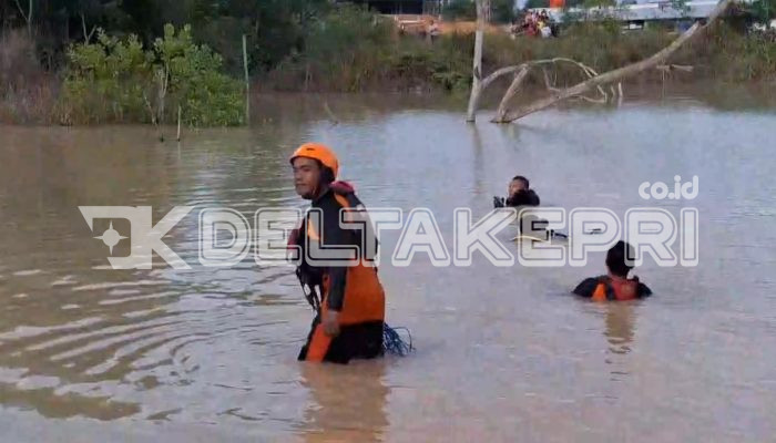 Anak Laki-laki yang Tenggelam di Bekas Galian Tambang ditemukan di kedalaman 2,5 Meter