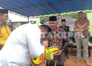 Bupati Roby Bagikan Sembako Kaum Duafa, Anak Stunting dan Bantuan RTLH
