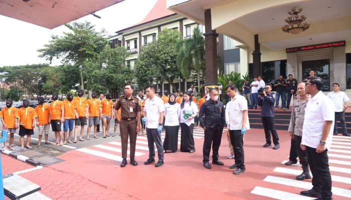 Polda Kepri Ungkap 53 Kasus Narkotika, 65 Tersangka Diamankan