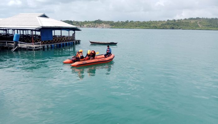 Seorang Pria Terjun dari Jembatan 4 Barelang