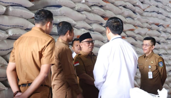 Nyanyang Sidak Pasar Bintan Center, Pastikan Harga Bahan Pokok Stabil Jelang Ramadhan