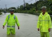 Genangan Air Capai 1 Meter, Pengendara di Bintan Diminta Putar Haluan