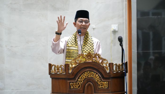 Safari Ramadan BP Batam: Amsakar Serahkan Hibah Masjid dan Insentif Imam
