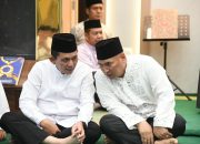 Gubernur Ansar dan Wagub Nyanyang Safari Ramadhan di Masjid Baitul Azhim