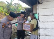 Semangat Ramadhan, Polsek Palmatak Tebar Kebaikan dengan Berbagi Bansos