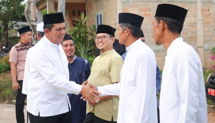 Hangat dan Penuh Kebersamaan, Gubernur Kepri Berbuka Puasa Bersama Masyarakat Sidomulyo