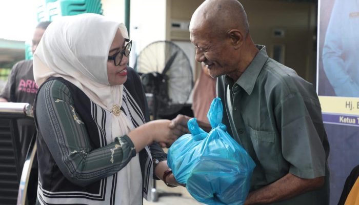 Erlita Amsakar Dorong Penguatan Akhlak Melalui PAM di Masjid Nurul Huda Sagulung