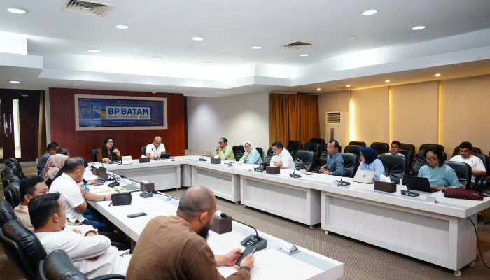Deputi Pelayanan Umum BP Batam Gelar Rapat Bahas Solusi Krisis Air