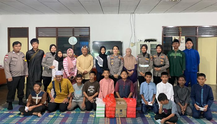 Polres Bintan Gelar Aksi Berbagi Takjil Gratis