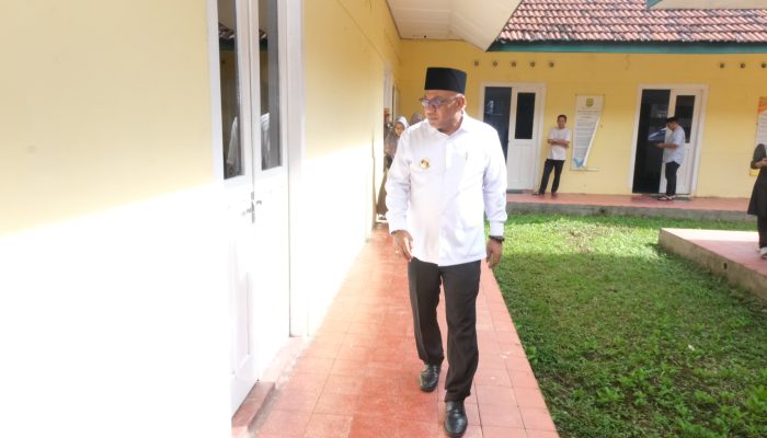 Wali Kota Lis Berjalan Ditengah Efisiensi, Kini Perjuangkan THR Honorer Bisa Cair