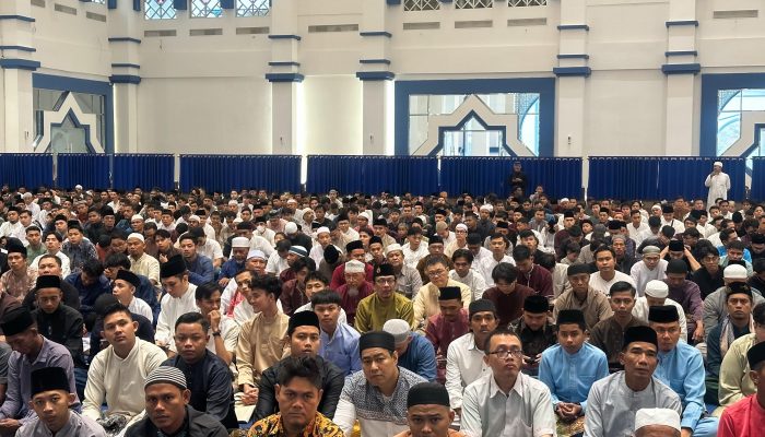 Momen Hangat Idul Fitri: Amsakar dan Warga Batam Bersilaturahmi dalam Open House