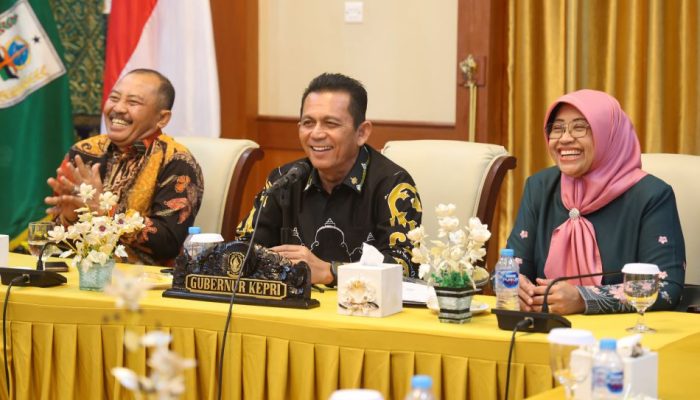 Kepri Torehkan Prestasi Keuangan di Tengah Pemeriksaan LKPD BPK