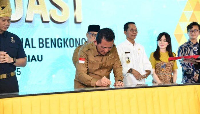 AHY dan Ansar Resmikan Terminal Ferry Internasional Megah di Batam