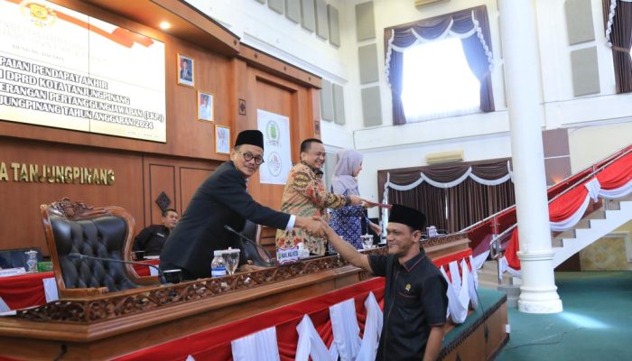 DPRD Setujui LKPJ 2024, Wawako Raja Ariza: Kami Siap Berbenah